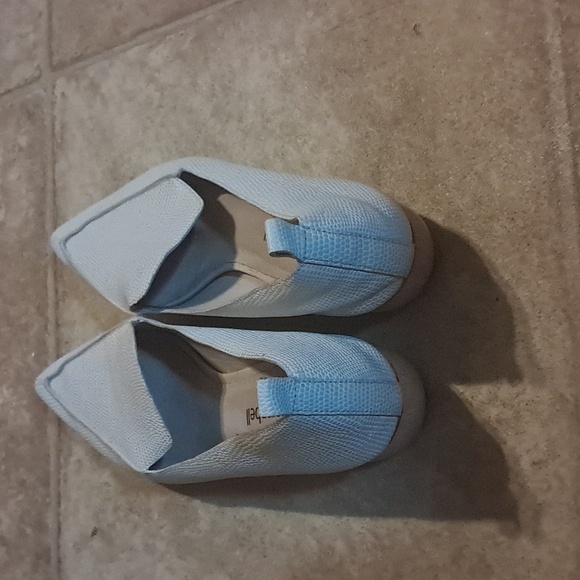 Jeffrey Campbell Viona Texture Off White Cream Pointed-Toe Loafers/Flats 7 - Picture 4 of 8